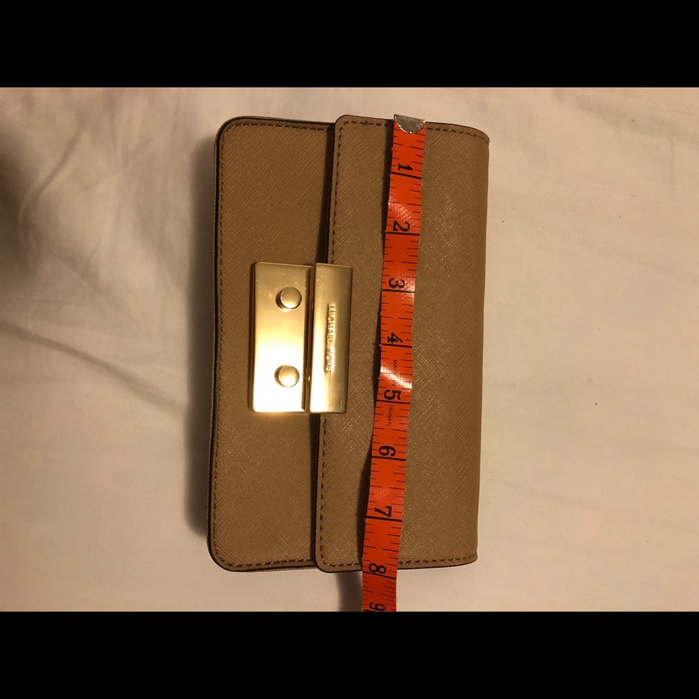 Michael Kors Crossbody - Picture 6 of 7